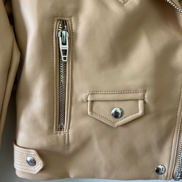 BlankNYC Jacket. Very nice lining. Kind of a rust color. - Picture 6 of 10